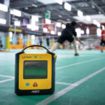 ViVest PowerBeat X 3 su ekranu visuomeneje